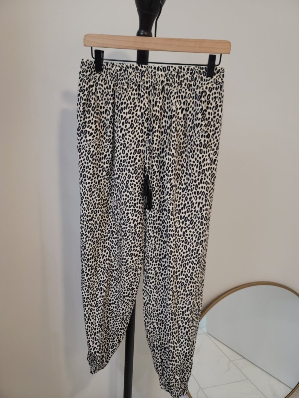 Max Mara Pants Womens S Black White Silk Tropical Wide Leg Vacation Weekend